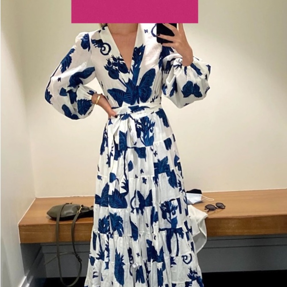 Banana Republic Blue and White Long Sleeve Dress